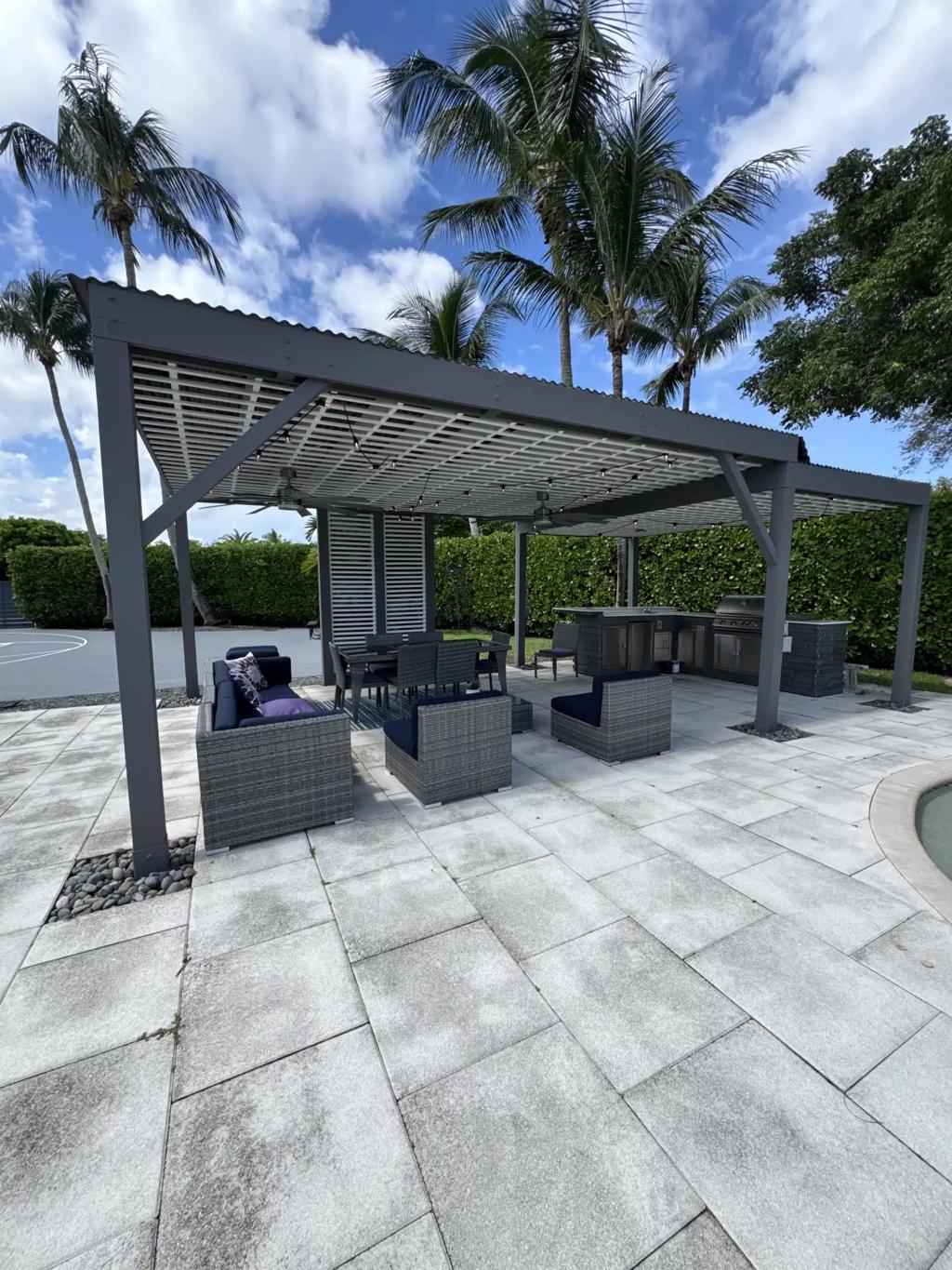 Best Pergola Designs for Florida Homes
