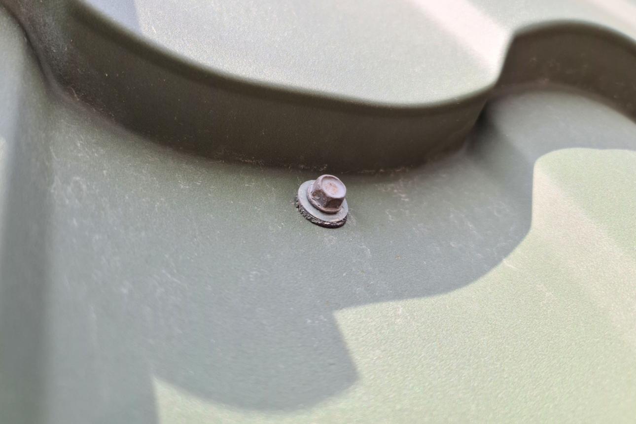 How Roof Screw Replacement Reduces Long-Term Repair Costs